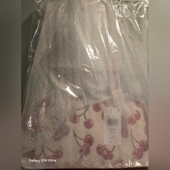 Coach Leather Swing Zip Bag With Cherry Print NWT - Picture 12 of 16